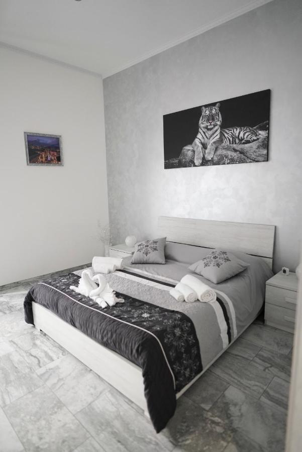 Central Luxury Apartment Catane Extérieur photo